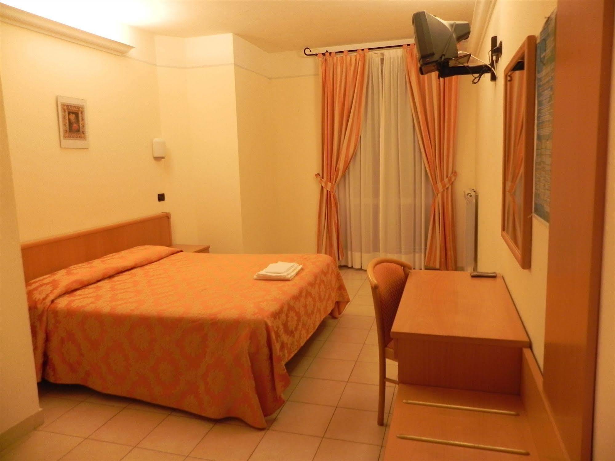 Hotel Il Saraceno Воластра Экстерьер фото